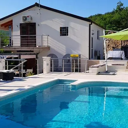 Elysium With Heated Pool Prázdninový dům